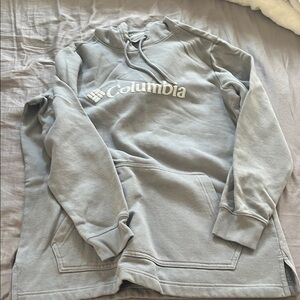 Columbia women’s Gray Hoodie Sweater
